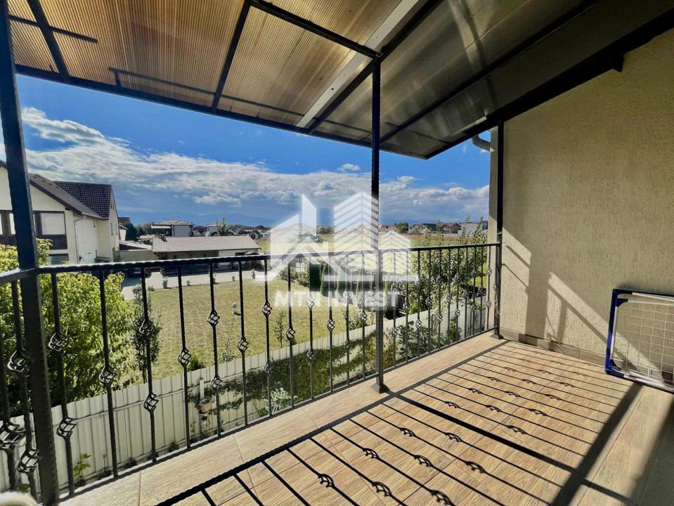 Casa de vanzare 4 camere, Selimbar Trifoiului | Curte proprie 
