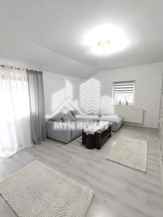 Apartament 2 camere decomandat | Parcare privata | Calea Cisnadiei