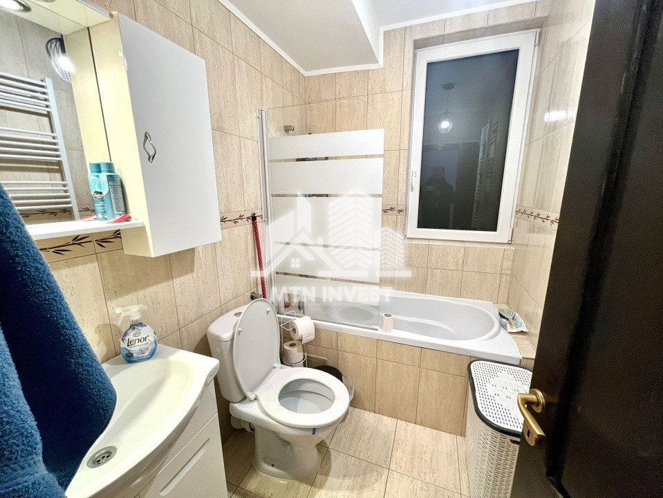 Casa 4 camere de vanzare Sibiu in Cartierul Arhitectilor, Curte Proprie, Parcare