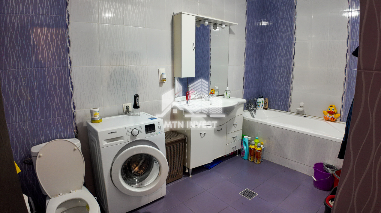 Apartament de vanzare cu 3 camere, 2 bai, 75 mp – Cartierul Arhitectilor