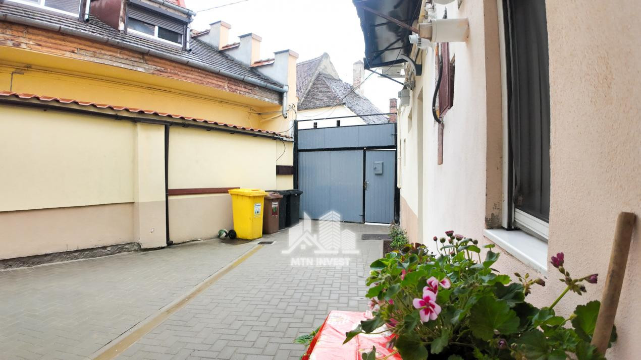 Apartament 2 camere de vanzare Centru Istoric Sibiu | Pivnita | Regim hotelier |