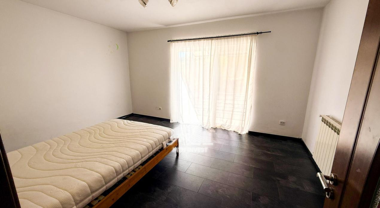 Apartament 3 camere 77,30 mp cu gradina 40 mp in Cisnadie | Renovat | Parcare 